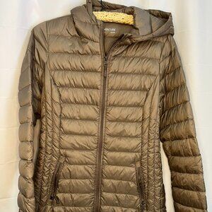 Aventure Women's Lightweight Hooded Down Long Puffer Coat Tan brown Small